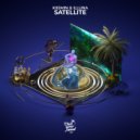 Kiismin, illuna - Satellite