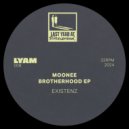 Moonee - Existenz